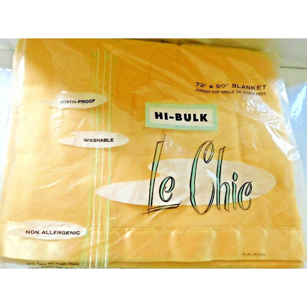 Vintage Le Chic Hi-Bulk 72" X 90" Warm Blanket w/ Satin Binding